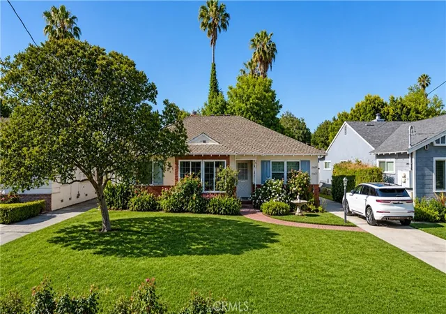 Homes for sale in Van Nuys, CA | 15439 Hart St, Van Nuys, CA 91406 | MLS# GD26102770