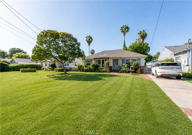 Homes for sale in Van Nuys, CA | 15439 Hart St, Van Nuys, CA 91406 | MLS# GD26102770