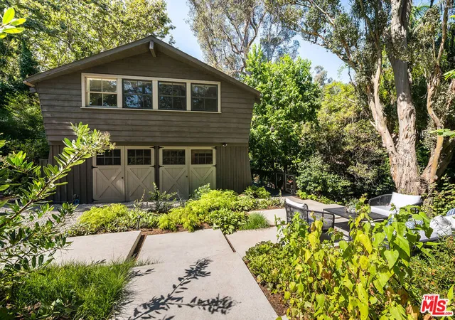 1st image of 689 Brooktree Rd, Santa Monica, CA 90402 | MLS# 26832715