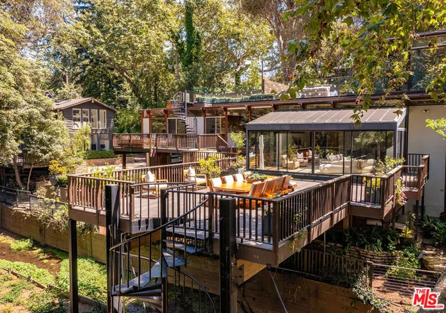 32nd image of 681 Brooktree Rd, Santa Monica, CA 90402 | MLS# 26832467