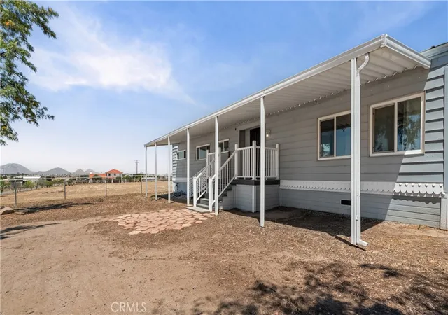 2nd image of 28736 Warren, Hemet, CA 92545 | MLS# SW26102780