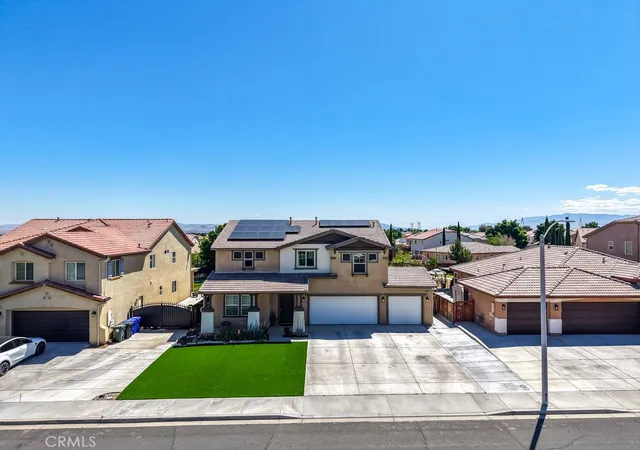 Photo 4 of Single family home for sale at 14751 Shetland Ct, Victorville, CA 92394 | MLS# RS26102889 | Listing updated on 2026-09-08