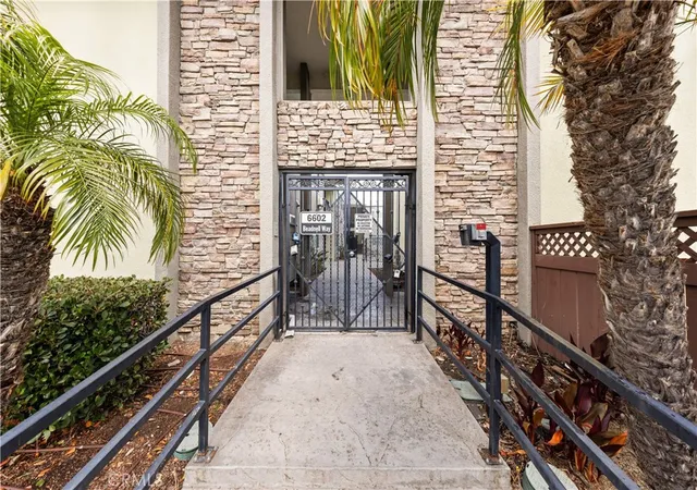 4th image of 6602 Beadnell Wy, San Diego, CA 92117