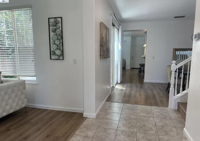 2nd image of 140 W Brilloso Ln, Tracy, CA 95391 | MLS# 41134327