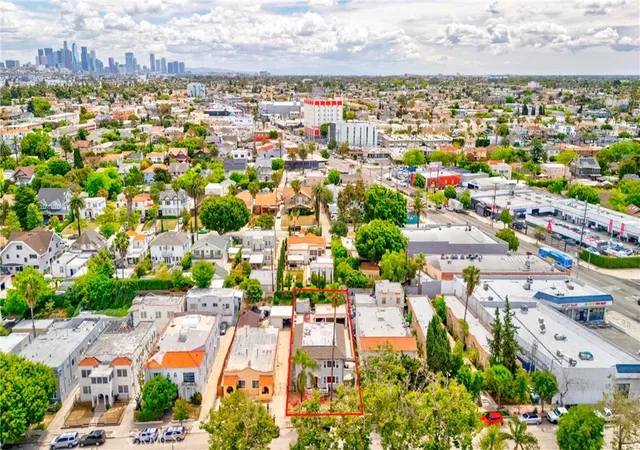 15th image of 1276 S Plymouth, Los Angeles, CA 90019 | MLS# PW26102985