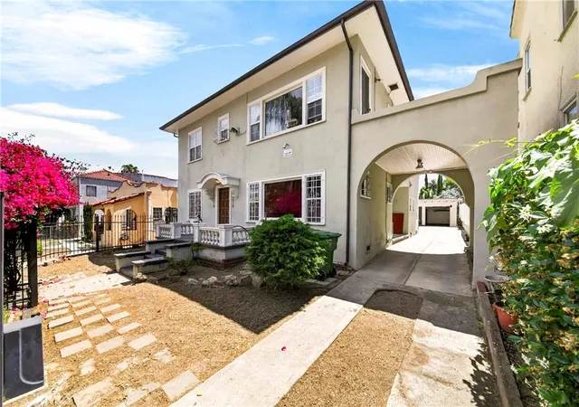 2nd image of 1276 S Plymouth, Los Angeles, CA 90019 | MLS# PW26102985