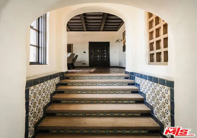 4th image of 1900 N Vista St, Los Angeles, CA 90046 | MLS# 26831535