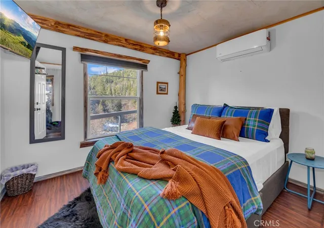 Photo 3 of Single family home for sale at 33141 Big Bear Lake Rd, Running Springs, CA 92382 | MLS# IG26101805 | Listing updated on 2026-10-07