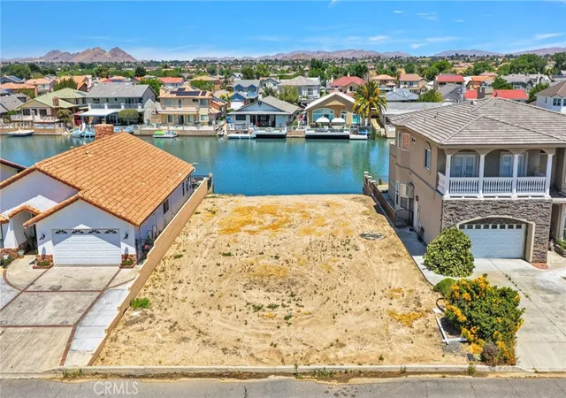 2nd image of 18340 Niagara Dr, Victorville, CA 92395 | MLS# HD26102433