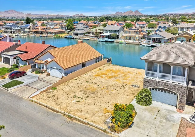 4th image of 18340 Niagara Dr, Victorville, CA 92395 | MLS# HD26102433