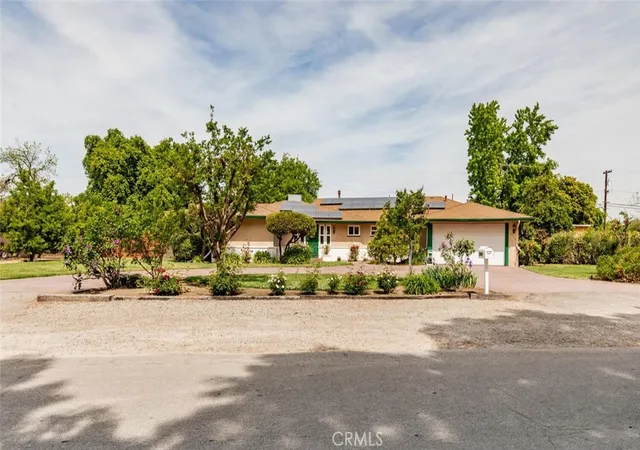 1st image of 5767 E Park Circle, Fresno, CA 93727 | MLS# FR26103043