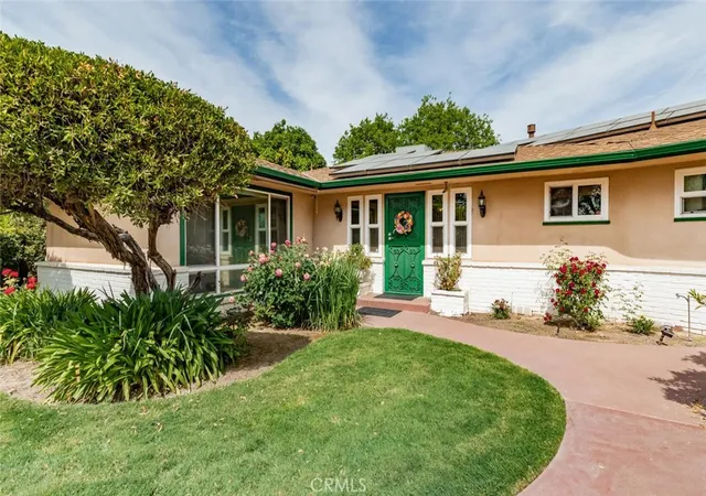 3rd image of 5767 E Park Circle, Fresno, CA 93727 | MLS# FR26103043