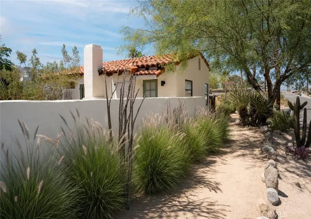 Photo 3 of Single family home for sale at 6405 Tamarisk Ave, Twentynine Palms, CA 92277 | MLS# JT26102675 | Listing updated on 2026-10-06