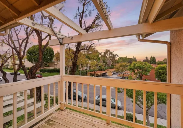 Homes for sale in Vista, CA | 236 Diamond Way #Unit 250, Vista, CA 92083 | MLS# 260011404SD