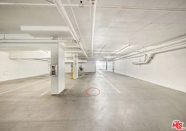 38th image of 2864 Sunset Pl #201, Los Angeles, CA 90005 | MLS# 26832599