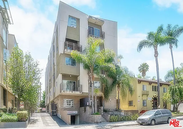3rd image of 2864 Sunset Pl, Los Angeles, CA 90005