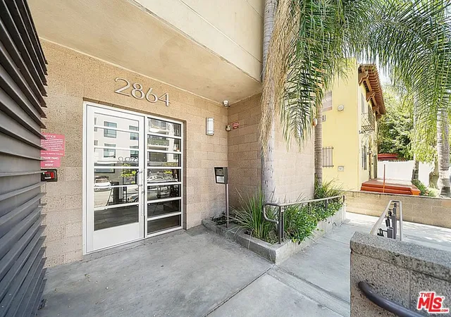 4th image of 2864 Sunset Pl, Los Angeles, CA 90005