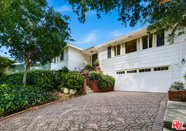 Homes for sale in Los Angeles, CA | 288 Tavistock Ave, Los Angeles, CA 90049 | MLS# 26820955