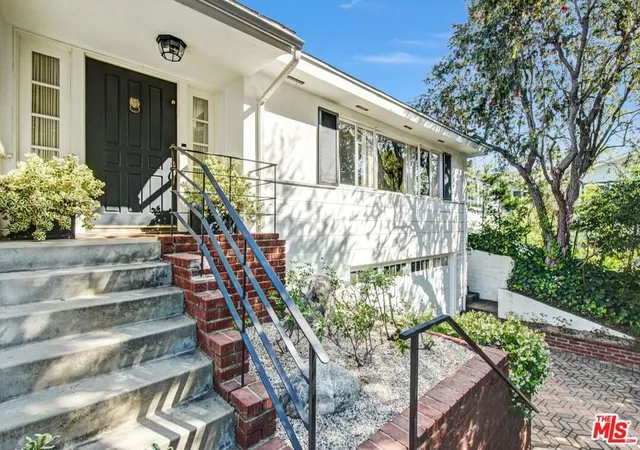 Homes for sale in Los Angeles, CA | 288 Tavistock Ave, Los Angeles, CA 90049 | MLS# 26820955