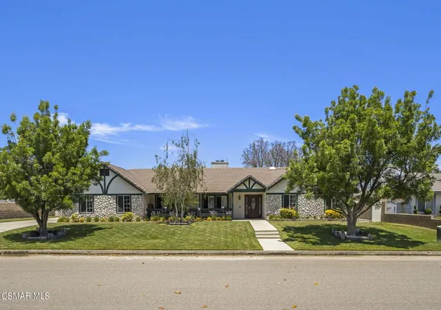 Photo 3 of Single family home for sale at 28450 Capano Bay Ct, Menifee, CA 92584 | MLS# 226002200 | Listing updated on 2026-05-14