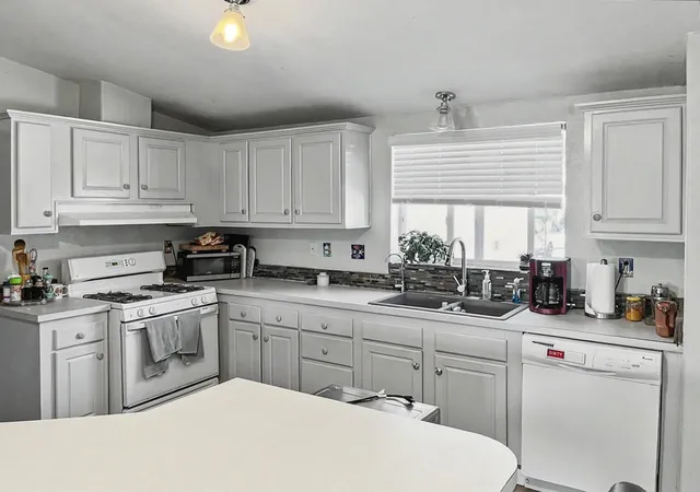 Photo 3 of Manufactured home for sale at 1023 S Marina Dr, Thermal, CA 92274 | MLS# 219147786DA | Listing updated on 2026-09-28