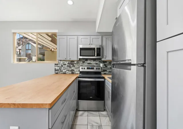 Photo 4 of Condo for sale at 78200 Cortez Ln #143, Indian Wells, CA 92210 | MLS# 219147790DA | Listing updated on 2026-09-28