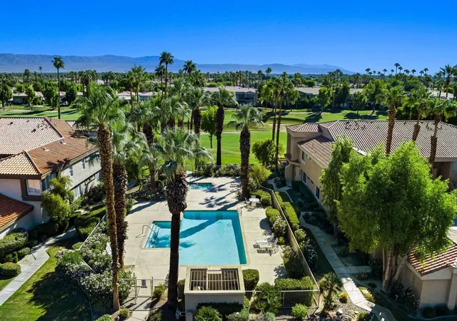 Photo 3 of Condo for sale at 55296 Laurel Valley, La Quinta, CA 92253 | MLS# 219147789DA | Listing updated on 2026-09-12
