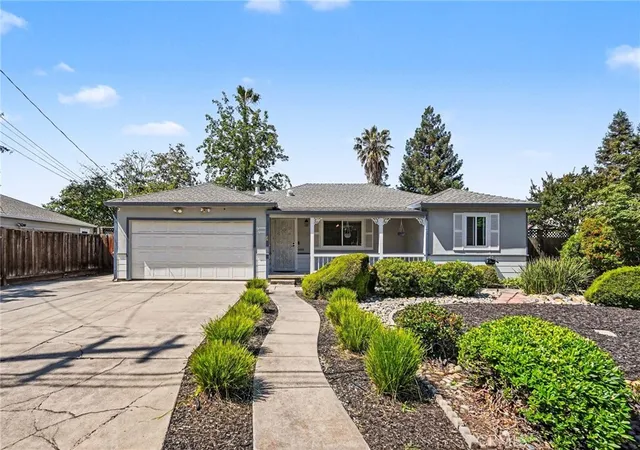Photo 2 of Single family home for sale at 1815 Granada Dr, Concord, CA 94519 | MLS# IV26102561 | Listing updated on 2026-09-29