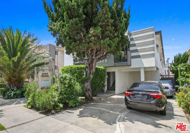 Homes for sale in Los Angeles, CA | 3625 Mentone Ave, Los Angeles, CA 90034 | MLS# 26832909