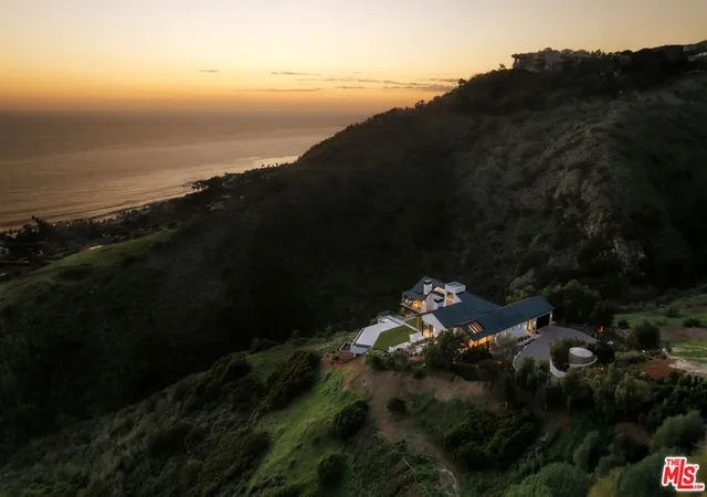 Homes for sale in Malibu, CA | 5941 Trancas Canyon Rd, Malibu, CA 90265 | MLS# 26832311