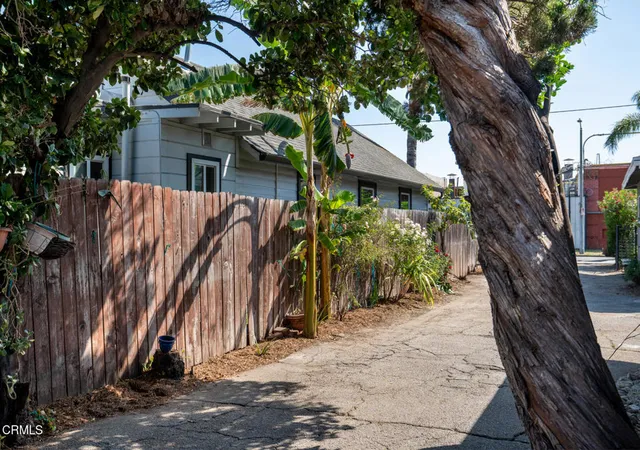 25th image of 119 E Avenue 36, Los Angeles, CA 90031 | MLS# P1-27115