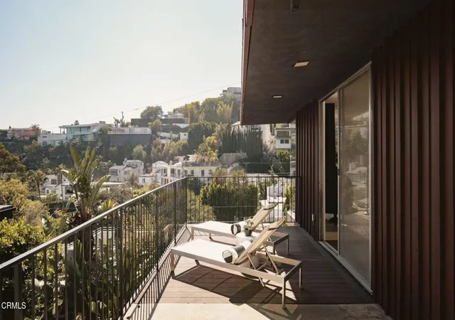 5th image of 1600 Sunset Plaza Dr, Los Angeles, CA 90069 | MLS# P1-27116