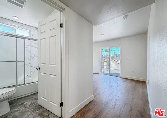 15th image of 423 E 31st St, Los Angeles, CA 90011 | MLS# 26832865