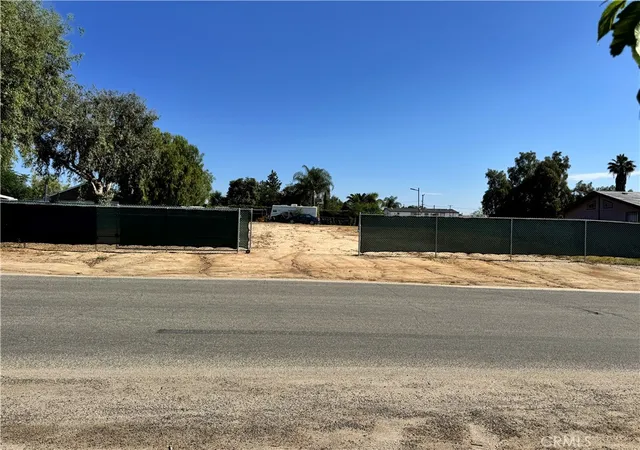 2nd image of 21668 Nance St, Perris, CA 92570 | MLS# PW26103371