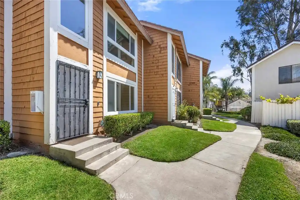 Photo 1 of Condo for sale at 25885 Trabuco #101, Lake Forest, CA 92630 | MLS# PW26103178 | Listing updated on 2026-10-22