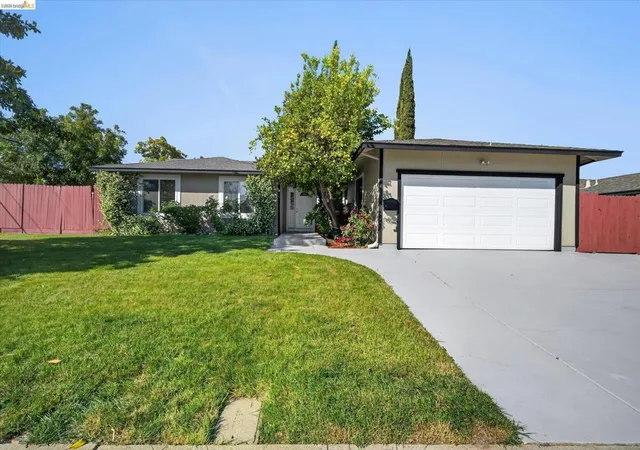 Photo 1 of Single family home for sale at 901 Helix Dr, Concord, CA 94518 | MLS# 41134396 | Listing updated on 2026-10-07