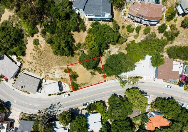 4th image of 2589 E Chevy Chase Dr, Glendale, CA 91206 | MLS# IV26103378