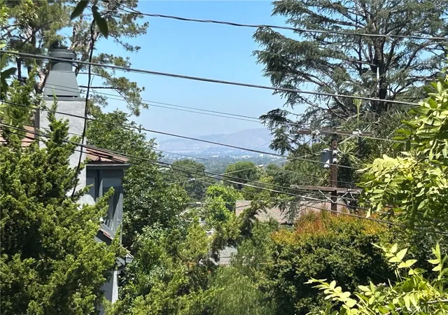 2nd image of 3721 Ventura Canyon, Sherman Oaks, CA 91423 | MLS# SR26103568
