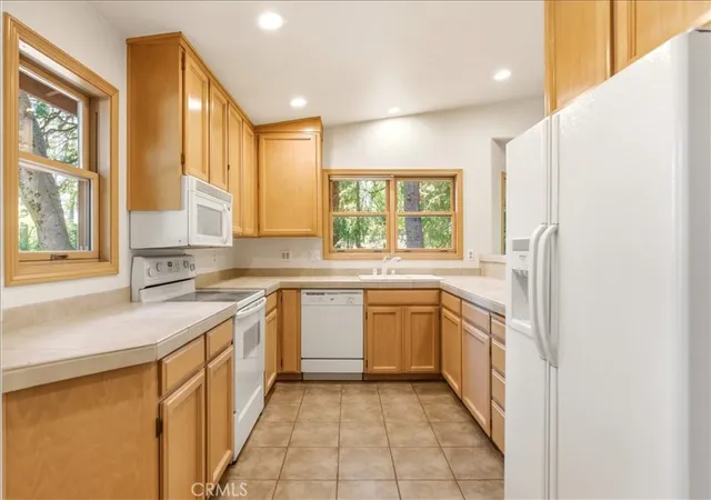 5th image of 306 Gaudenzio, Mount Shasta, CA 96067 | MLS# SN26103223