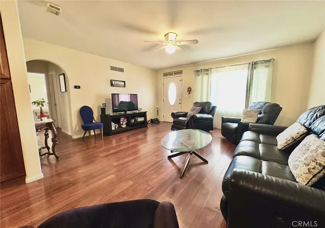 Photo 2 of Sale Pending at 200 Mary Ln, Hemet, CA 92543 | MLS# SW26084106 | Listing updated on 2026-09-04