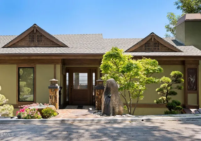 Photo 3 of Sale Pending at 988 Glen Oaks Blvd, Pasadena, CA 91105 | MLS# P1-27122 | Listing updated on 2026-10-05
