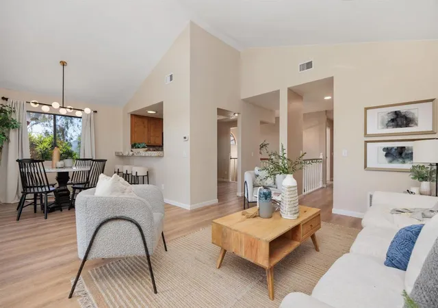 Listing Photo 5 - Condo for sale in building located at 11906 Paseo Lucido, San Diego, CA 92128 - Unit #156