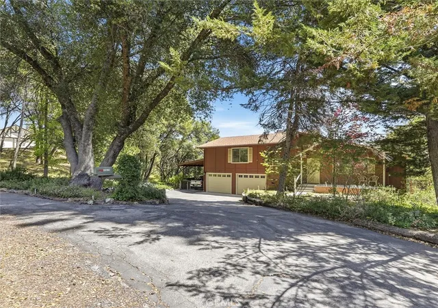 Photo 4 of Single family home for sale at 49628 Stillmeadow, Oakhurst, CA 93644 | MLS# FR26103669 | Listing updated on 2026-09-04