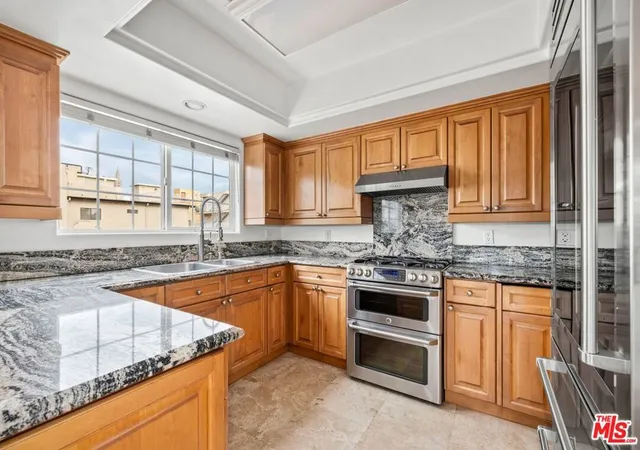 4th image of 1948 Malcolm Ave, Los Angeles, CA 90025