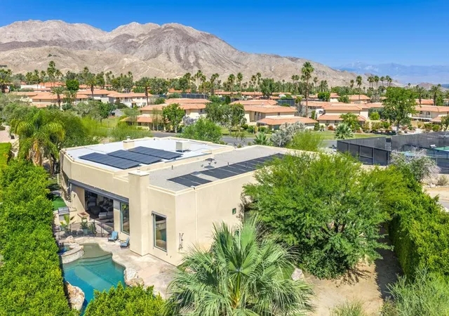 Photo 3 of Single family home for sale at 47200 Desert Lily Dr, Palm Desert, CA 92260 | MLS# 219147820DA | Listing updated on 2026-09-29