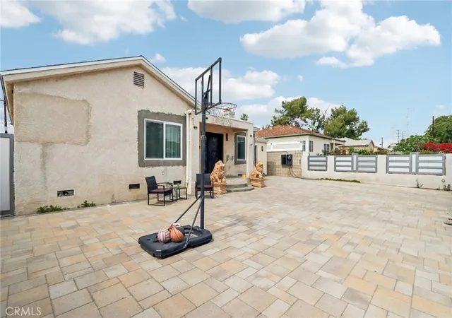 2nd image of 6545 Kraft Ave, North Hollywood, CA 91606 | MLS# SR26079012