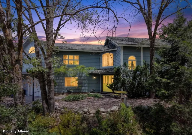 Photo 4 of Sale Pending at 743 Berne, Crestline, CA 92325 | MLS# IG26102729 | Listing updated on 2026-09-29