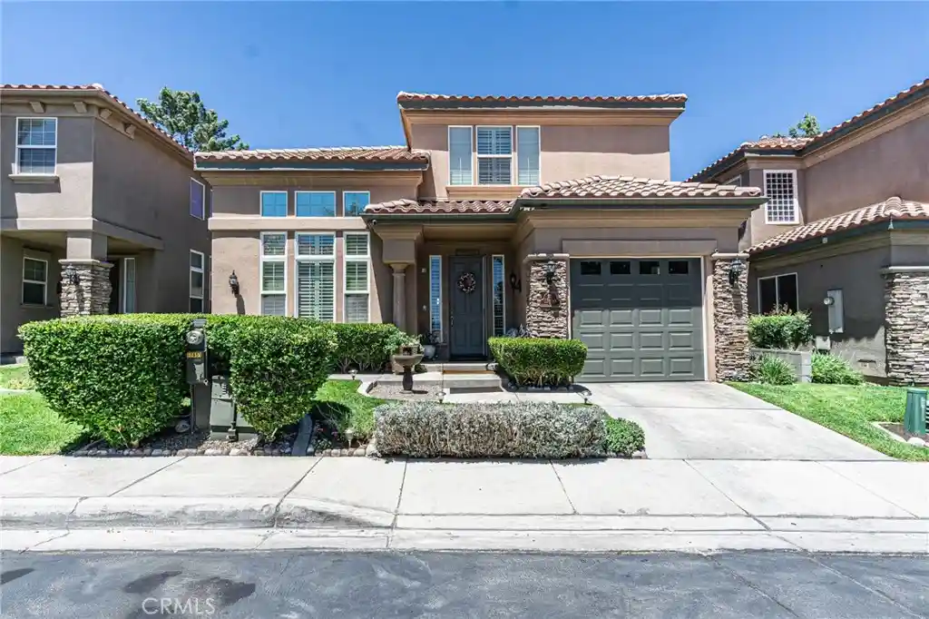 Photo 1 of Single family home for sale at 17850 Avenida De Sonoma, Apple Valley, CA 92307 | MLS# HD26103768 | Listing updated on 2026-10-27