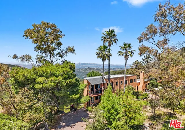 Homes for sale in Topanga, CA | 22067 Saddle Peak Rd, Topanga, CA 90290 | MLS# 26832683