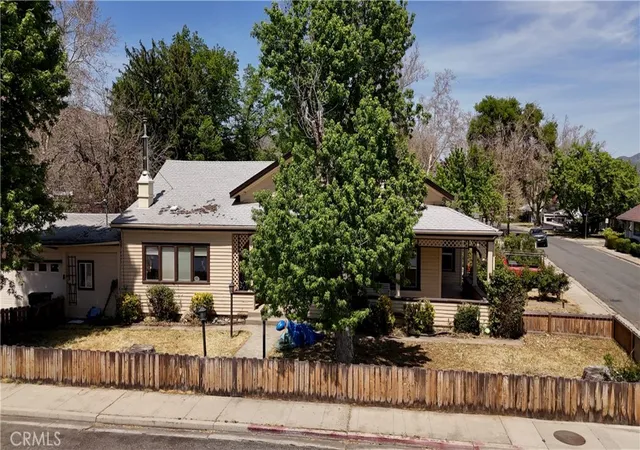5th image of 602 Lane St, Yreka, CA 96097 | MLS# SN26101571